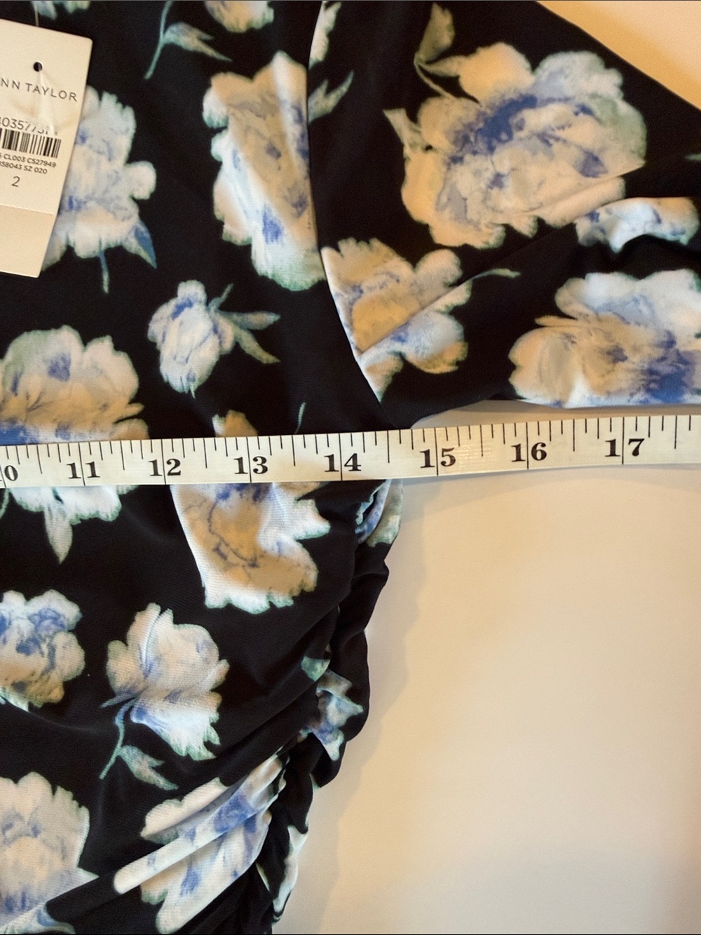 NWT Ann Taylor Floral Ruched Midi Dress Black/Blue Size 2 - Picture 10 of 12